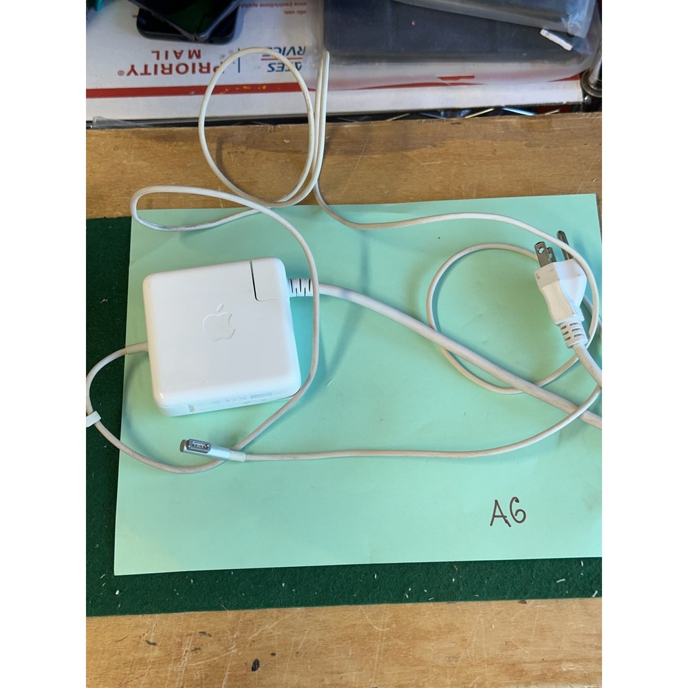 Apple 85W MagSafe Power Adapter A1343 MacBook Pro Charger L-Tip White